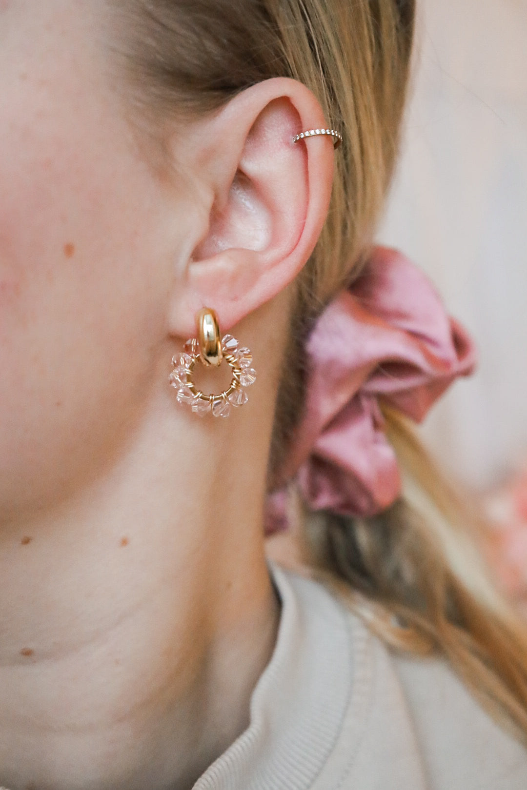 Olivia -korvakorut kristalli