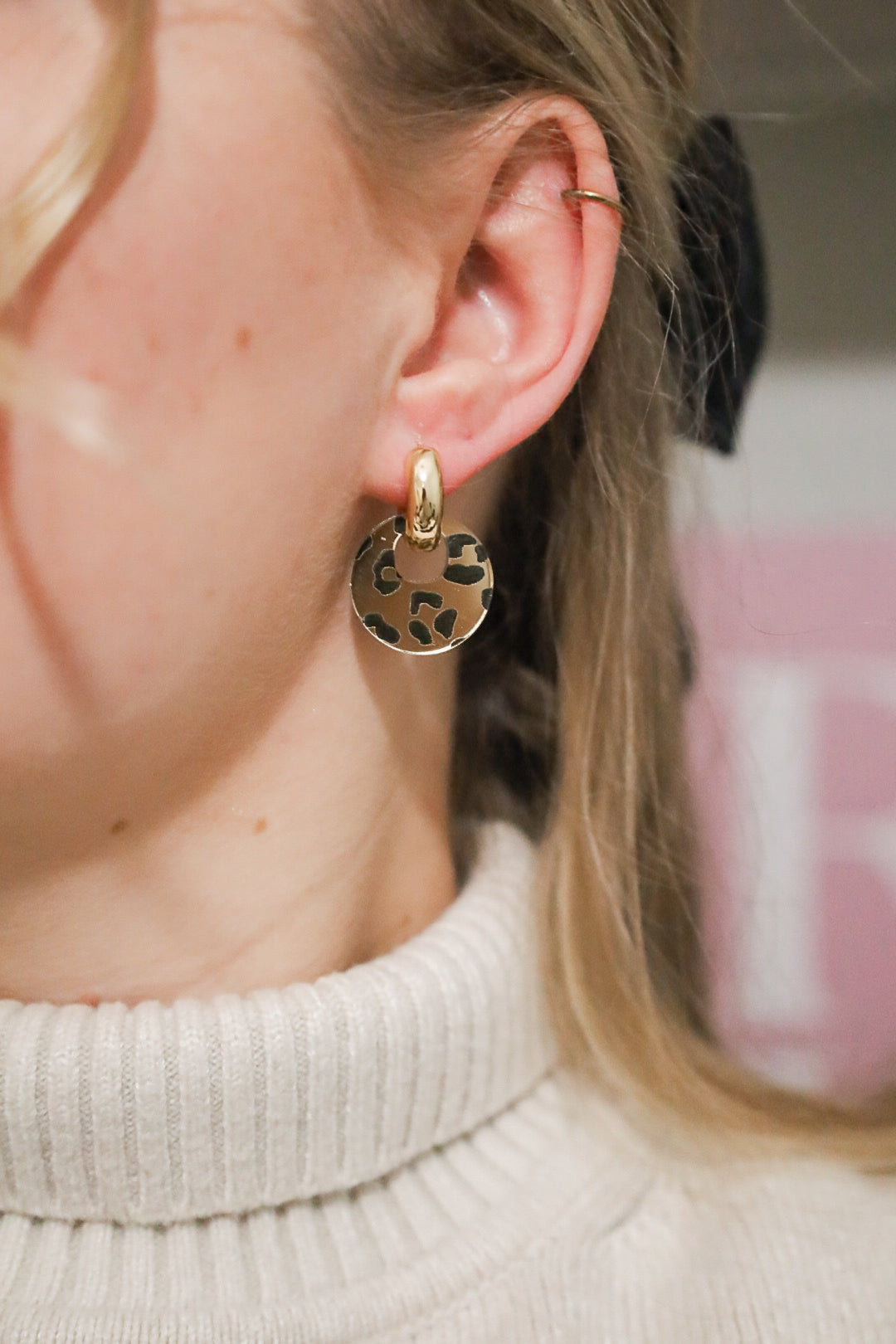 Olivia -korvakorut akryyli