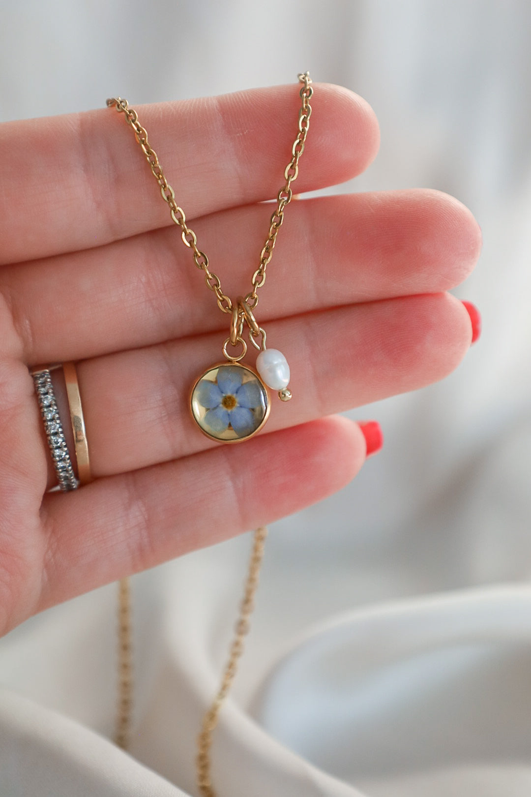 Forget me not -kaulakoru