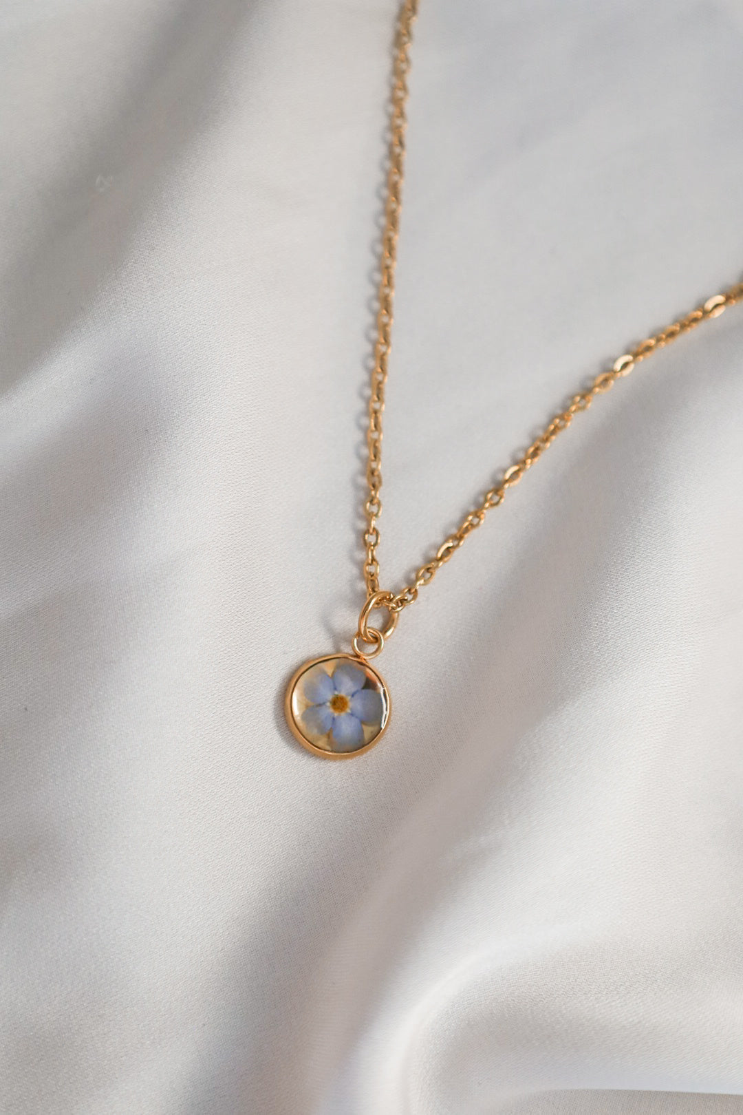 Forget me not -kaulakoru
