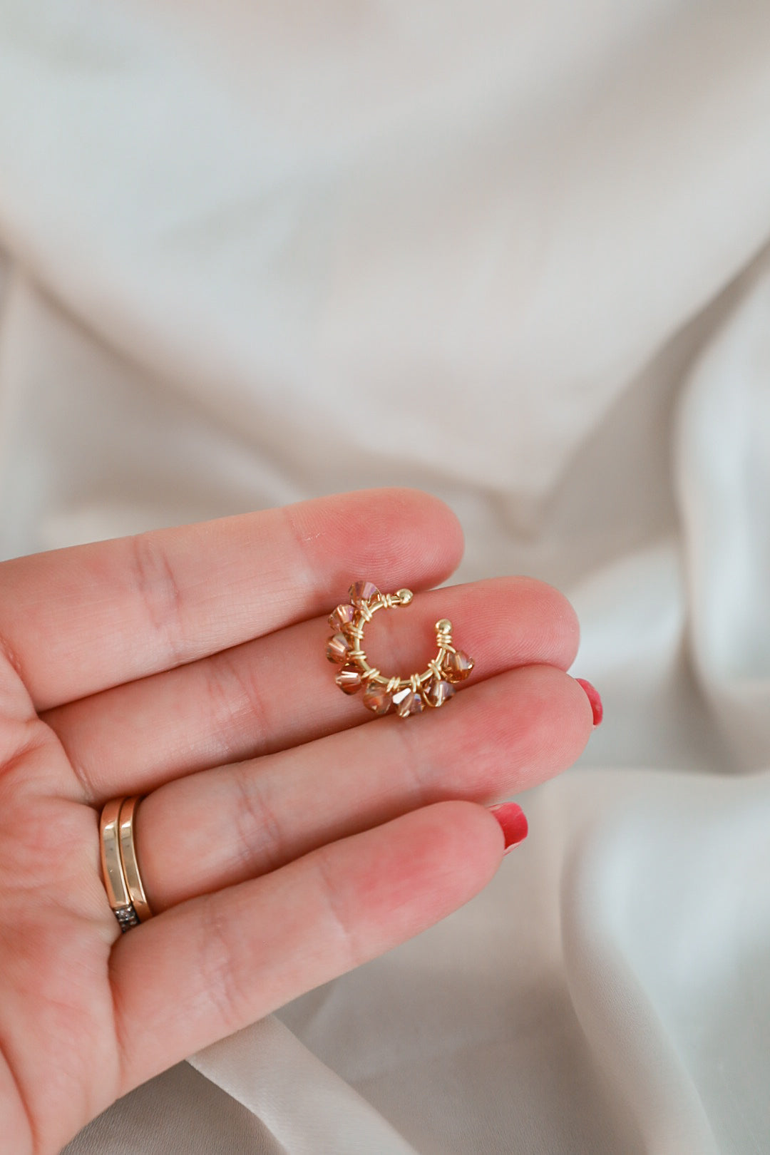 Ear cuff -korvakoru