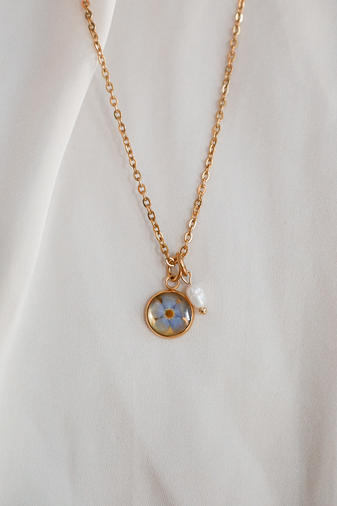 Forget me not -kaulakoru