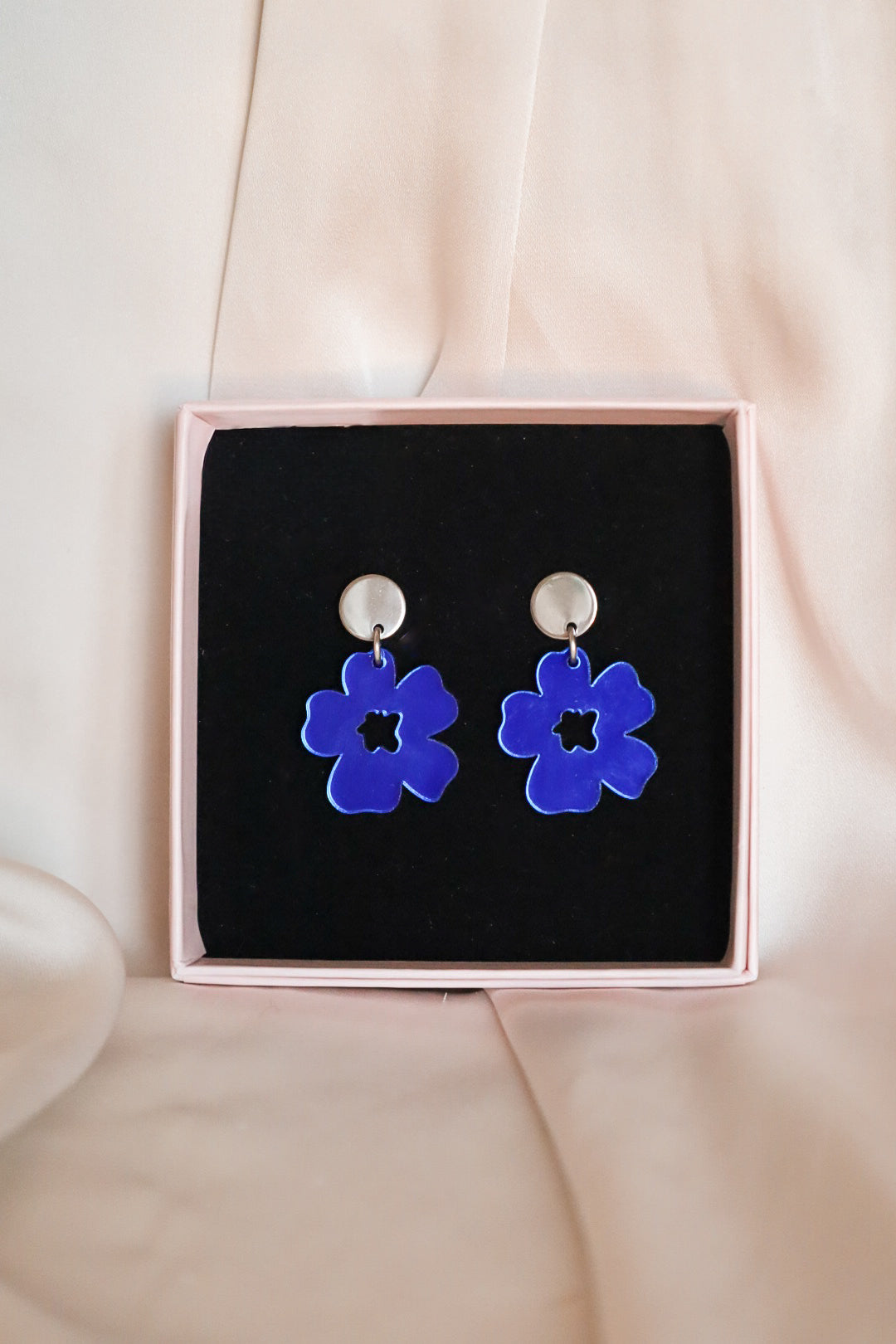 Lydia -korvakorut midi