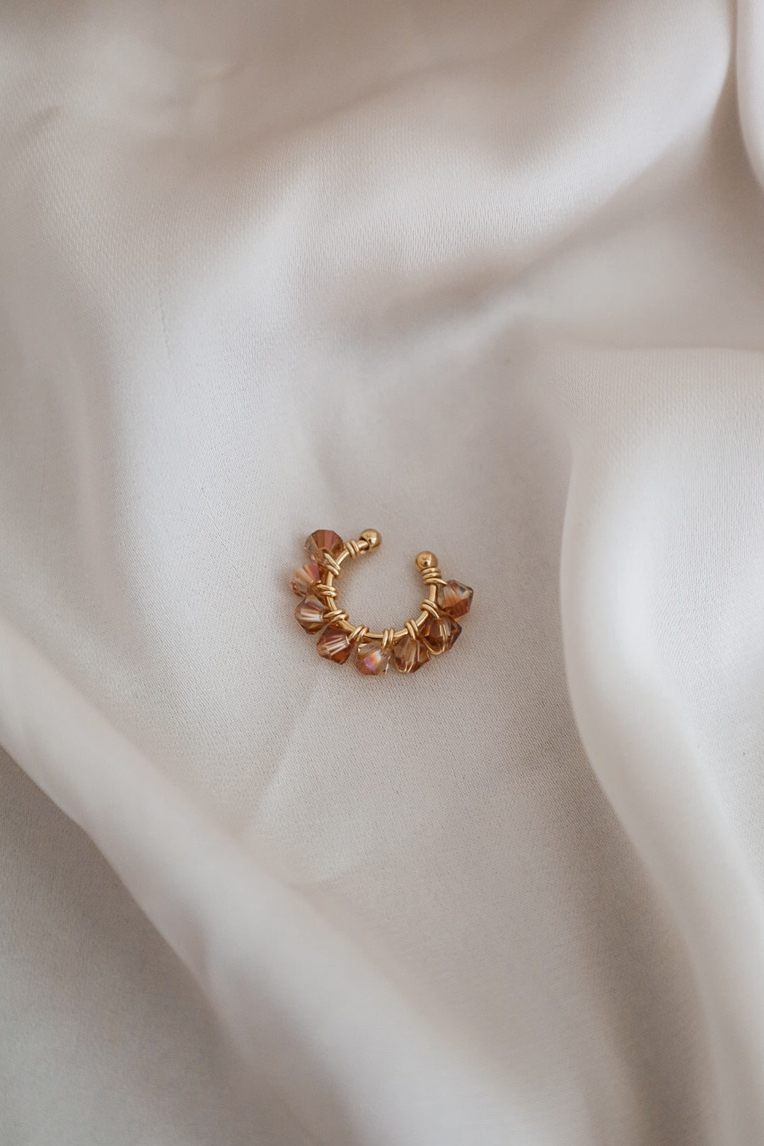 Ear cuff -korvakoru