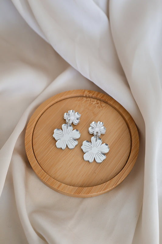 Lilja Double -korvakorut